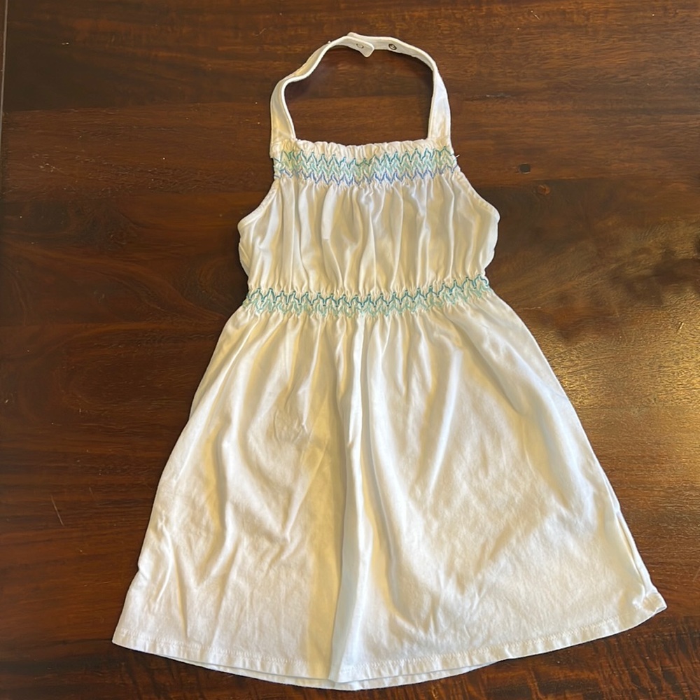 NWOT Toddler girls Old Navy smocked dress. 4T